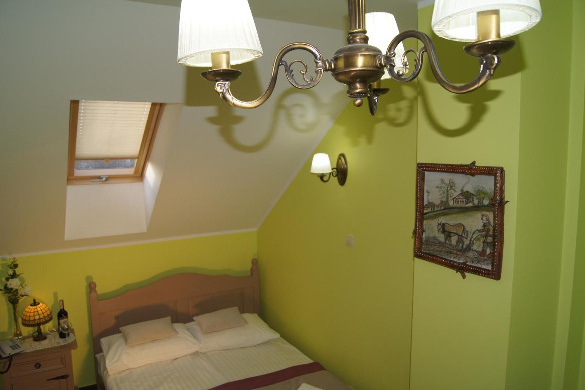 Hotel Pod Herbem -Pokoje Ozonowane Bialystok Room photo